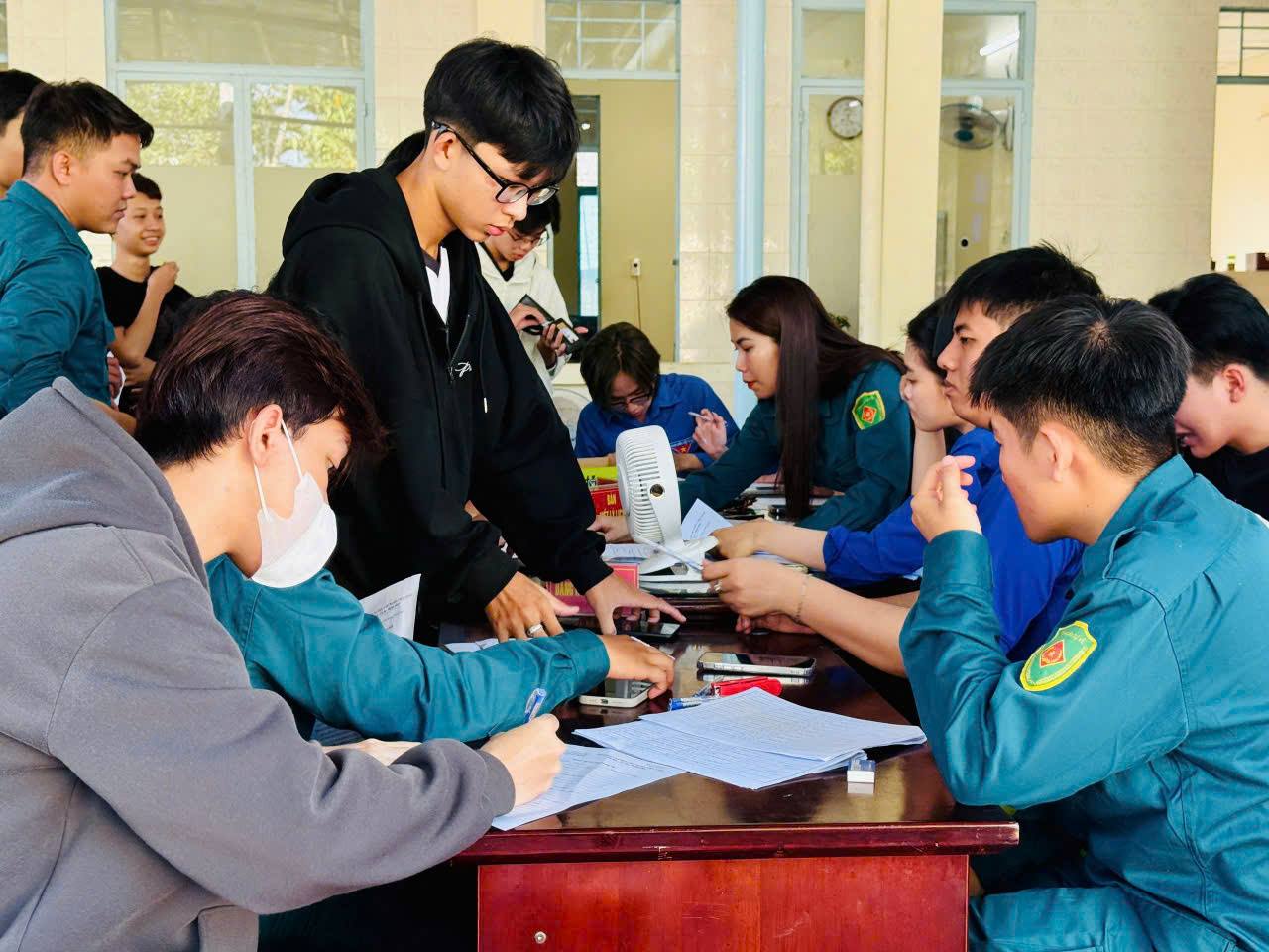 anh tin bai